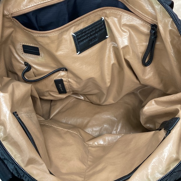 EUC Caraa Sport Tote- Black Quilted Nylon - Picture 3 of 16